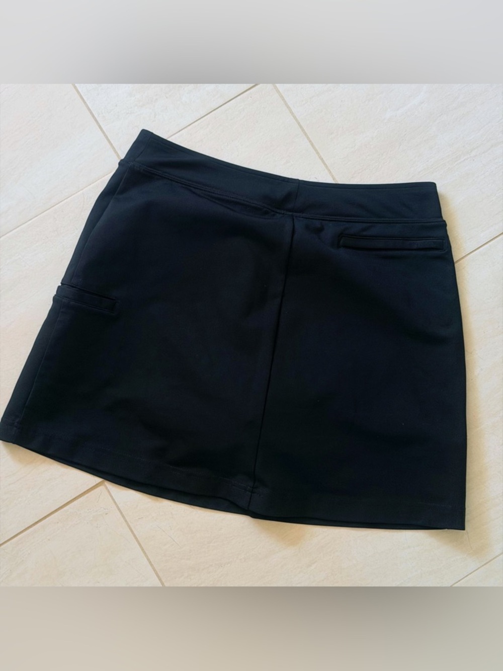 Woman’s Black Slazenger Golf or Tennis Skort - Size Small - Picture 3 of 7